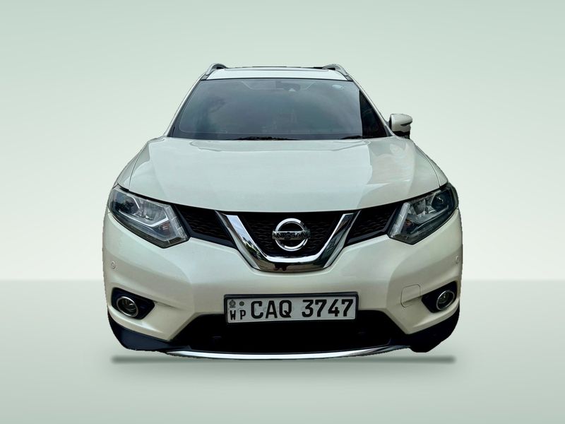 White Nissan X-Trail Hybrid, front view